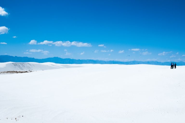 Luxury or Simplicity: Finding Your Perfect Outdoor Experience