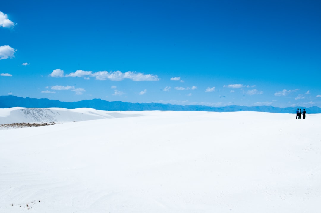 Luxury or Simplicity: Finding Your Perfect Outdoor Experience Luxury or Simplicity: Finding Your Perfect Outdoor Experience
